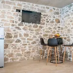 Vakantiehuis In With Wifi Drniš