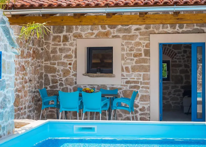 Hébergement de vacances Nice Home In Drnis With Wifi Drniš